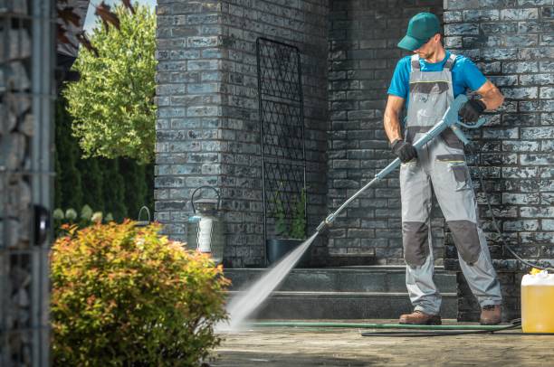 Best Pool Deck Cleaning in Maple Grove, MN
