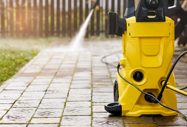 Best Window and Screen Pressure Cleaning in Maple Grove, MN